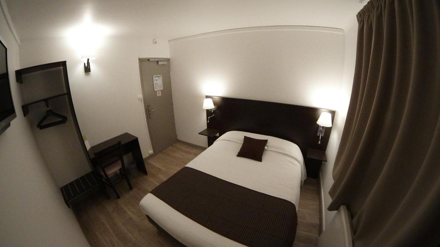 Nevers Hotel Bagian luar foto