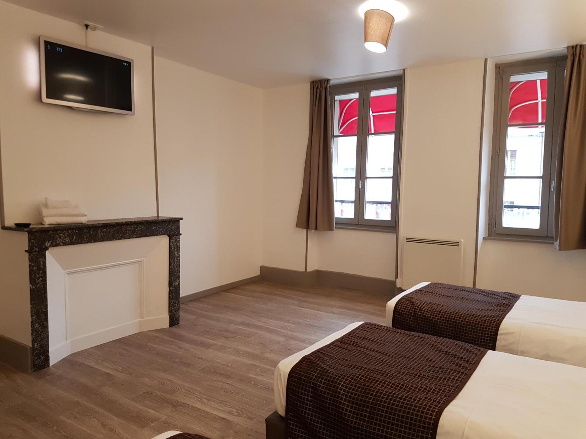 Nevers Hotel Bagian luar foto