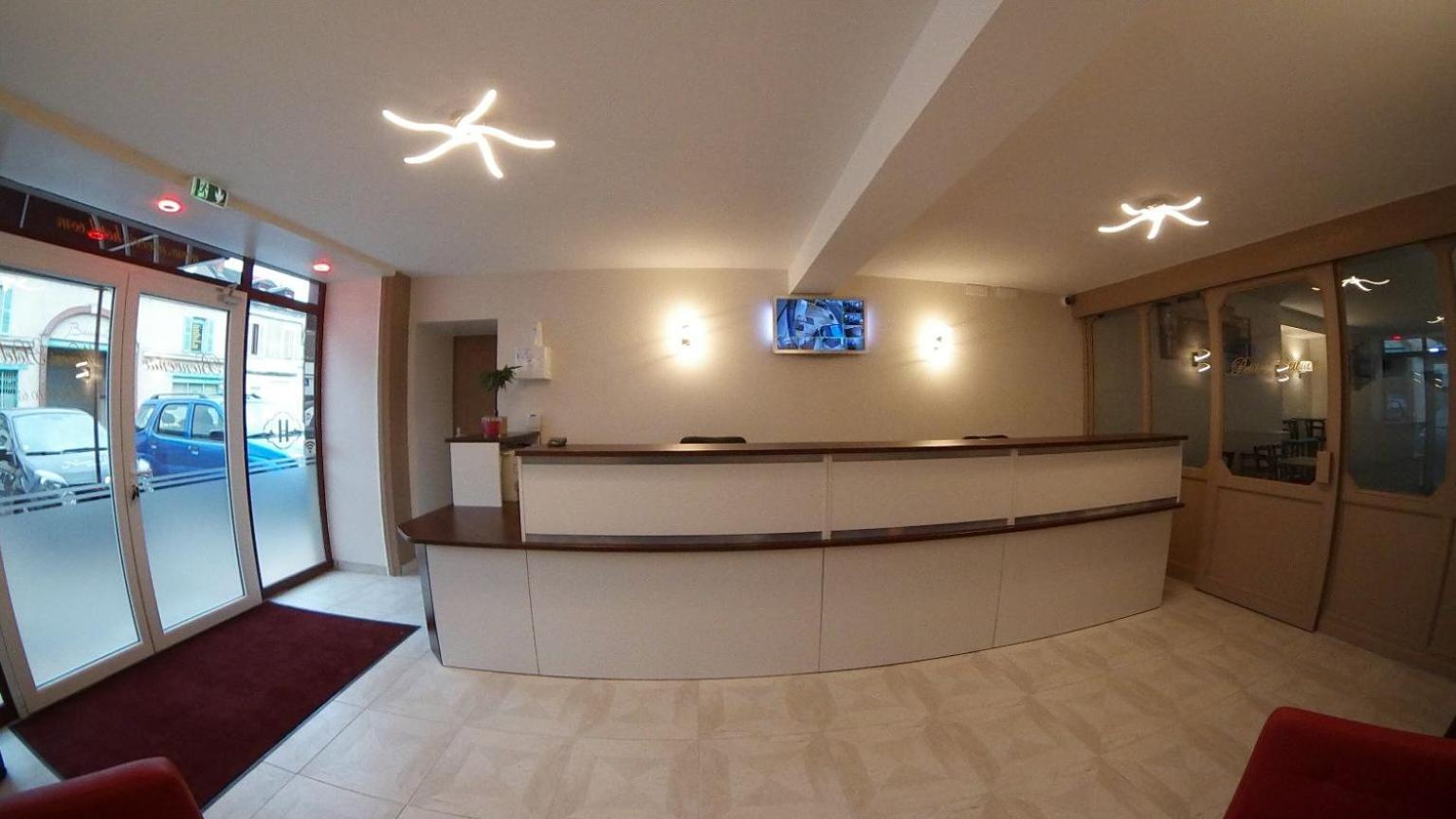 Nevers Hotel Bagian luar foto