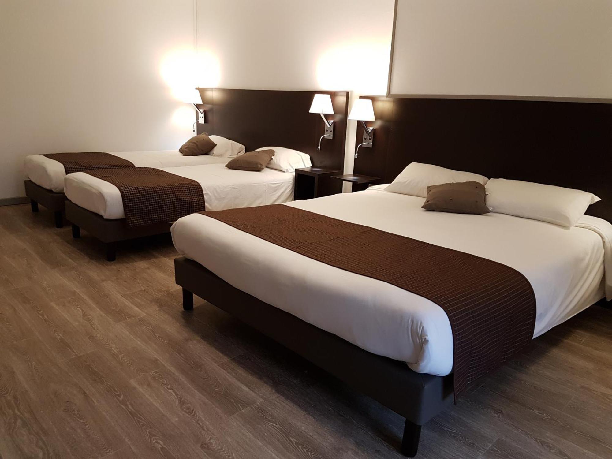 Nevers Hotel Bagian luar foto