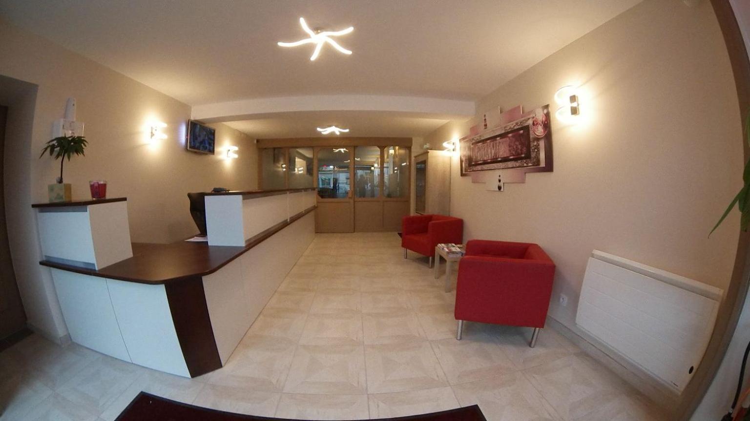 Nevers Hotel Bagian luar foto