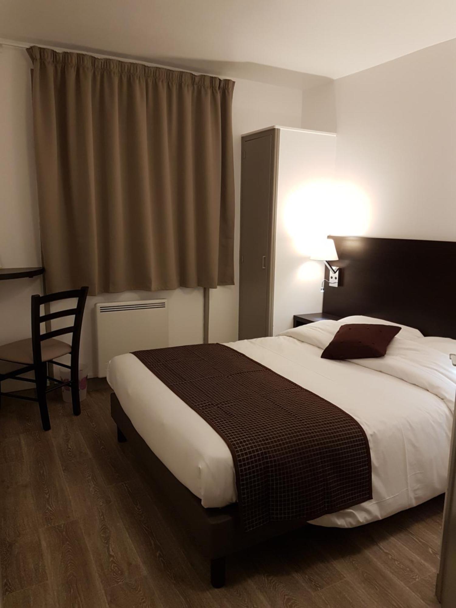 Nevers Hotel Bagian luar foto